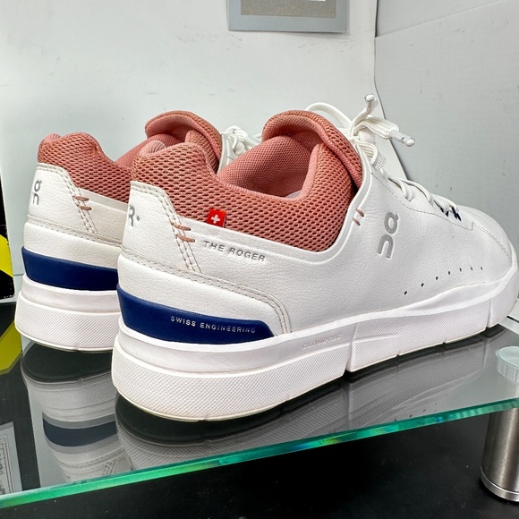 ON® —“The ROGER Advantage": Tennis Shoes / W-9.5 - Picture 10 of 16